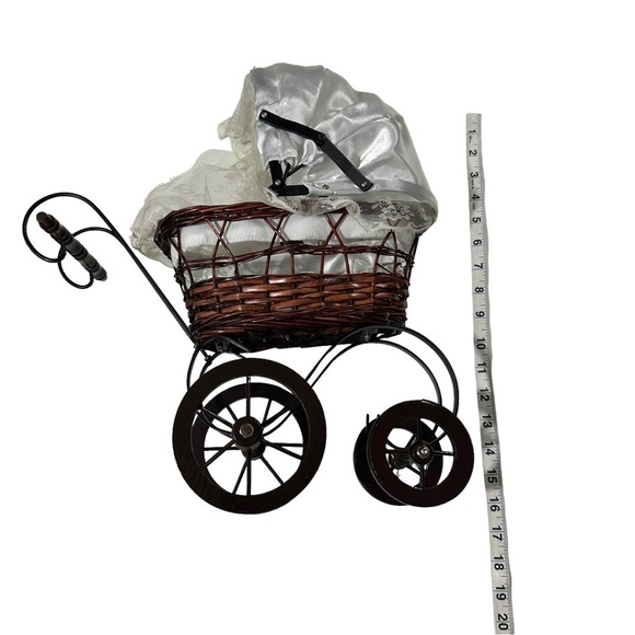 Vtg Victorian Style Baby Doll Carriage Buggy Stroller Metal /Wicker & Wood 14” H - Picture 13 of 13